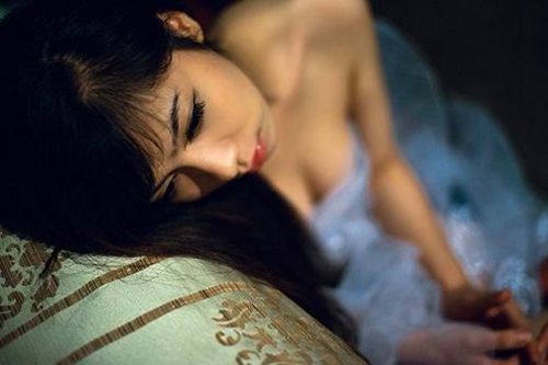 吃年夜飯發(fā)搞笑朋友圈的句子