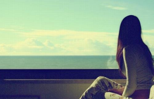 上衣第二顆紐扣（衣服第二個(gè)扣子叫什么）