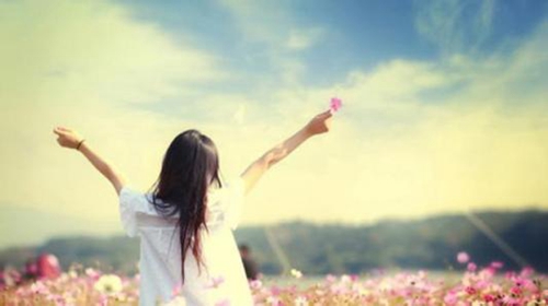 《2025年勵志說說：致自己女生，勇敢前行！》